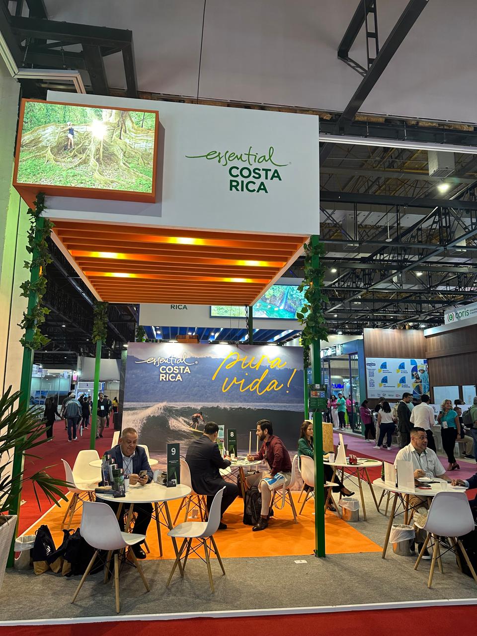 El “Pura Vida” de Costa Rica cautiva al mercado suramericano en feria de turismo WTM en Brasil